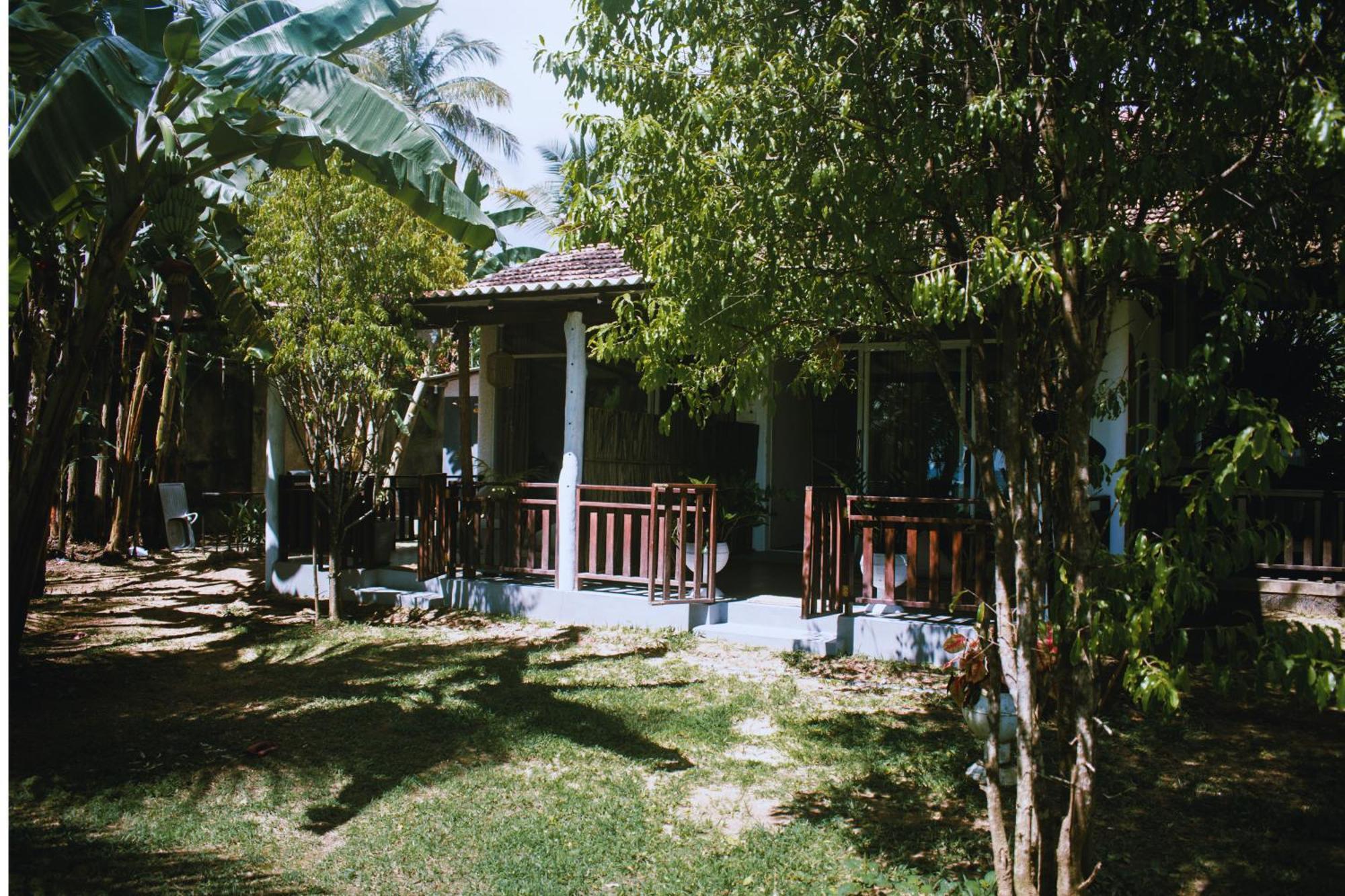Calma - Surf, Yoga & Coffee On A Private Beach ディックウェラ 部屋 写真